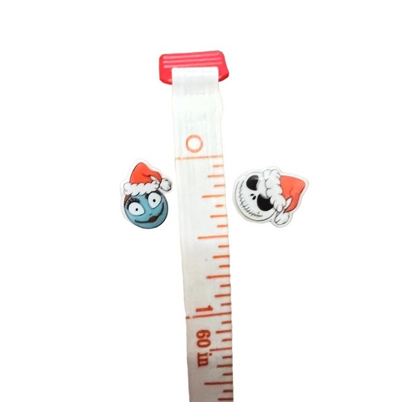 Jack and Sally, Nightmare before Christmas earrings with  Santa hats. - Picture 4 of 5